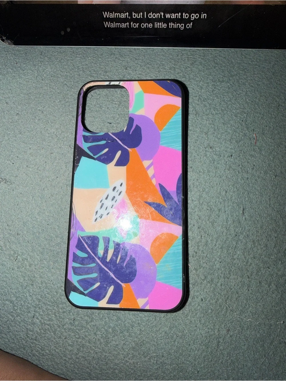SHEIN Multicolor Abstract Leaf Print Phone Case with Black Border